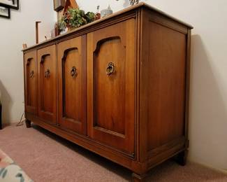 $100 - Buffet Saturday