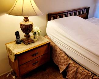 $250 - Adjustable king bed