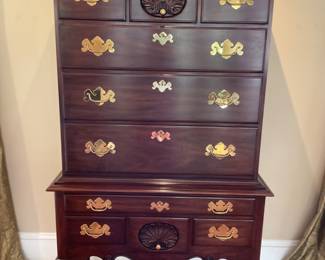 Henkle Harris Queen Anne High boy