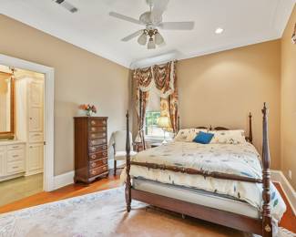 Drexel Low Poster Queen Bed - Cherry wood. Drexel Lingerie Chest - Cherry wood