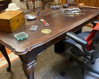 20th century desk Made in Italy       31"h  x  70"w  x 31"d