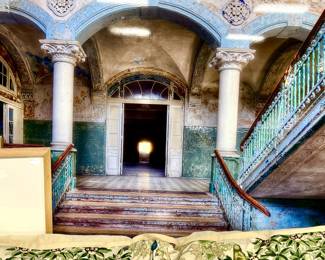 Stunning. Swan Court large lumbar pillow, feather insert.