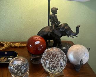 Decorative glass spheres