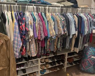 MENS CLOTHING & SHOES