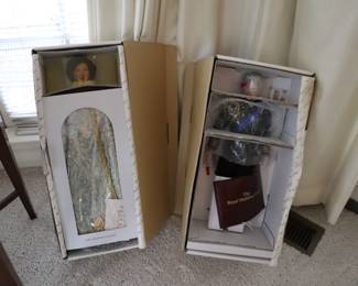 Queen &Charles Doll by The Danbury Mint