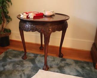 1910s Mahogany Table With Scrolled Apron and Ball and Claw Feet
