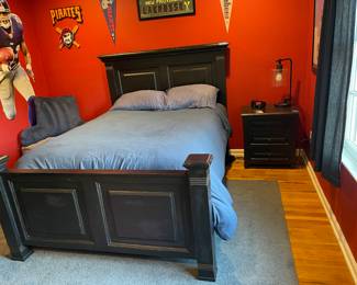 Lisette distressed end table
 23 1/2 X 18 DX 26H
 -full bed frame 64WX 55H headboard
Mattress available
