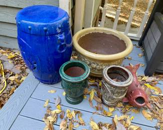 Lot 091-PAT: Outdoor Garden Ceramics

Features: 
•	1 large yellow ceramic pot
•	2 green pots (urns)
•	1 red fish pot
•	1 large blue garden stool

Dimensions: For reference: yellow pot – 19”diameter; blue stool – 22”H

Condition: Good pre-owned condition.
