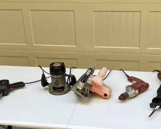 Lot 055-GAR: Power Tool Assortment #1     
Includes: 
•	Chicago Electric ½” VSR Hammer Drill, Item #67616, Good working condition
•	Chicago Electric Reciprocating Saw, Item #62370, Very Good working condition
•	Chicago Electric 7 ¼” Circular Saw with Laser Guide, Item #95004, Good working condition
•	Sears Router Model 315.17370 (not tested; power cord is frayed)
•	Radio Shack Dual Heat Soldering Gun (230/150 Watts), Very Good working condition
•	Craftsman 3” Dustless Belt Sander Model 315.11750 (cord is frayed; not working, some rust present)
•	Vintage Black & Decker Home-Utility ¼” Drill stand, Poor condition, possible restoration project
All items were briefly powered up unless otherwise indicated.
