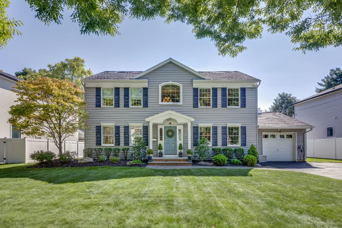 134 Birchwood Road Paramus