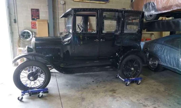 1927 Ford Model T (4-Door Sedan)
MUSEUM QUALITY RESTORATION