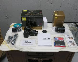 Nikon D5000