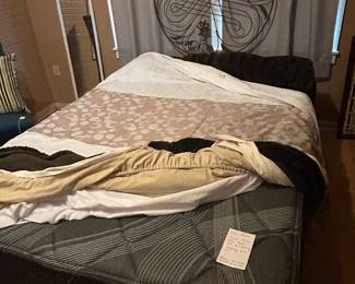 New bed slept on once 