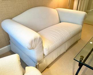 $500 - Camelback Settee by Sherrill 71x37x33 