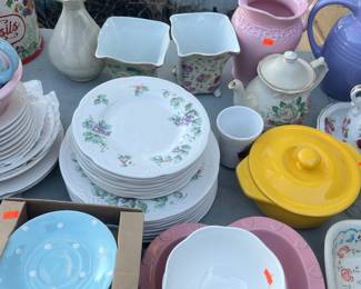 Sets of China plates