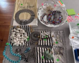 Lele Sadoughi, Kendra Scott, Lizzie Fortunato, Heidi Daus