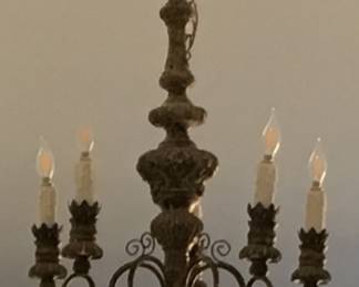 Chandelier 