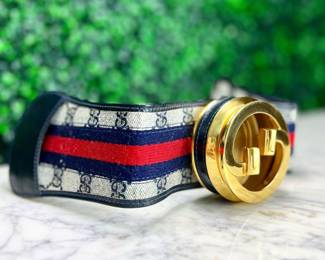 Limited only one exclusively  made Gucci cigar ash tray for arm chair 