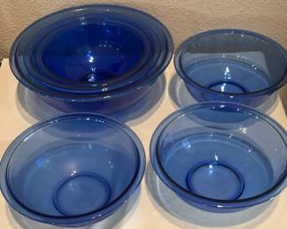 Vintage Pyrex Blue Bowls 6 Bowls