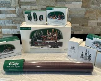 Department 56 Dickens Village Old Queensland Station and Accessories