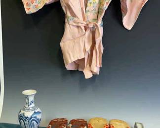 Vintage Japanese Clothing Shoes and Collectibles