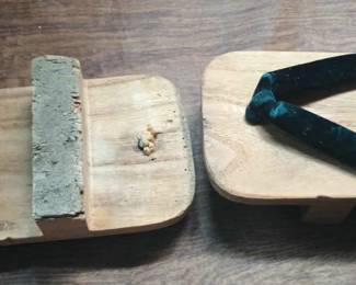 CIP093 - Wooden Japanese Slippers Kimono Geta 