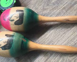 CIP090 - Pair of Maracas 