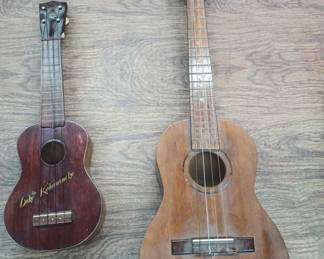 CIP079 - Lot of 2 Ukulele, (1) Duke Kahanamoku Vintage from the 1960s, (1) brand unknown 