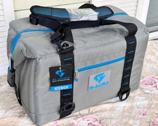 35 Quart Glacier Icebox Cooler
