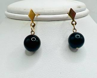 14 Karat Gold Onyx Earrings
