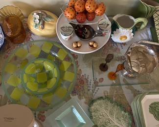 Vintage Villeroy & Boch Check Platters in Lemon pattern. Vintage L.E. Smith Amber Turkey. Vintage Fitz & Floyd Summer Squash lidded dish. Set of 6 Rae Dunn “cheers” Dessert Plates.  Vintage Fitz & Floyd Cabbage dish. 