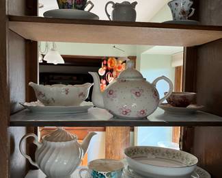 Teapots and teacups