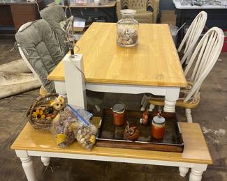 Great table and chairs.