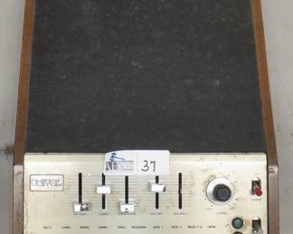 UNIVOX BEAT BOX DRUM MACHINE SR-95