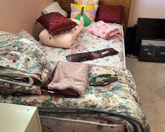 Twin bed with mattress