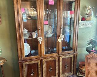 American of Martinsville China Cabinet and matching dining table with 6 chairs