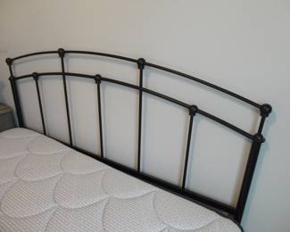 Queen Bed/Serta Mattress 