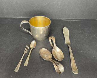 Silver plate baby cup & spoons 
Roger’s Bros first love 