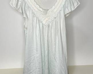Vintage nightgown 
