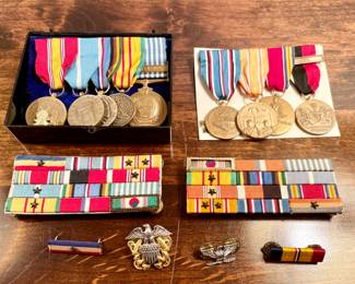 US Military service medals, pins, and ribbon bars 