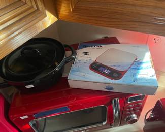 Electronic kitchen scale, Enamel Pot