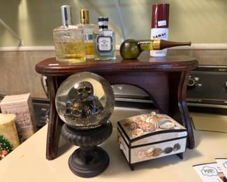 Perfumes