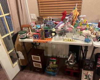 Holiday items most $.25