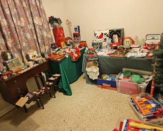 Holiday / Seasonal decor