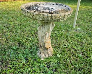 Concrete bird bath