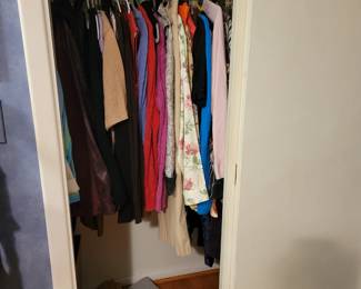 Women's Clothing, Shoes, Hats, & Bags