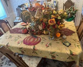 Fall decor; dining table