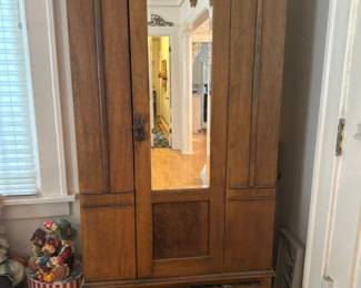 Armoire with mirrored door