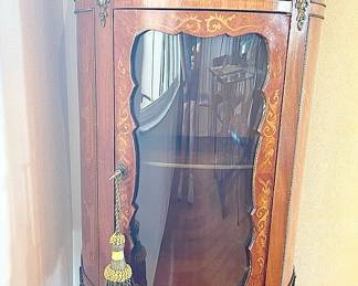 French Style Display Cabinet With Key