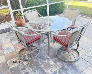 Round Hampton Bay 4chair Set 